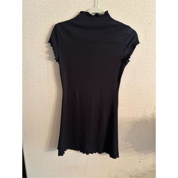 Like new mini dress - Picture 1 of 4